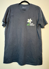 Under Armour Men’s Large Navy Short Sleeve T-Shirt Floral Chest Logo Minneapolis