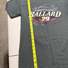 Gildan Men’s Grey and Black T-shirt
