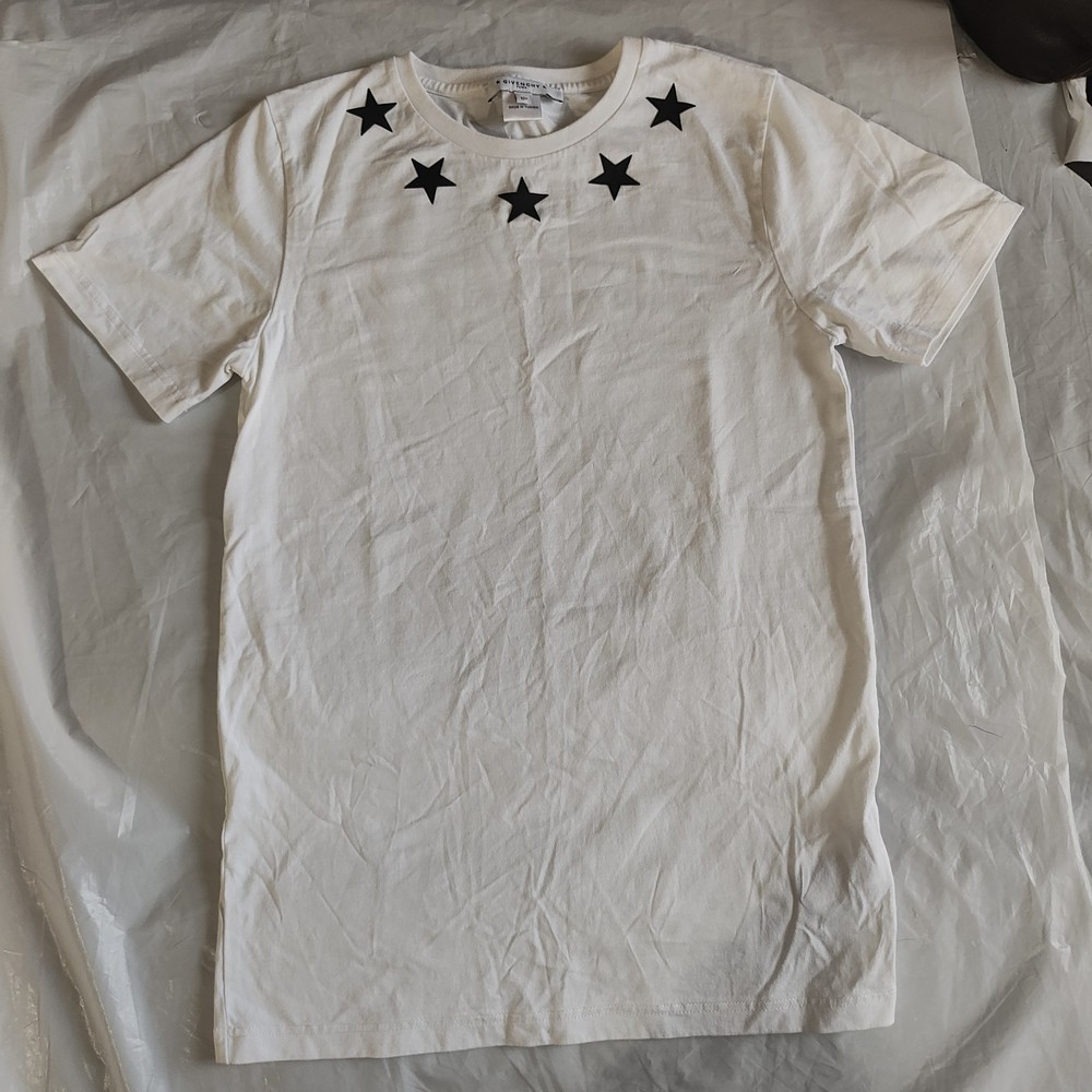 Givenchy Star Embroidered T-Shirt In White Cotton