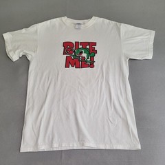VTG “Bite Me” Fishing Angry Fish Funny Graphic T-Shirt Size M 100% Cotton