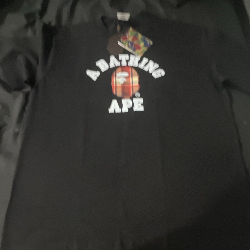 A Bathing Ape BAPE Men’s XL Black Ape Head Logo Graphic Crew Neck Tee