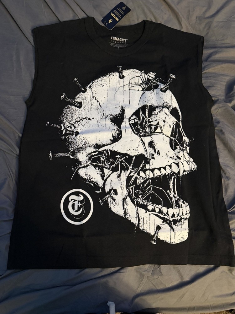Tenaciti Men’s Size Small T Shirt No Sleeves