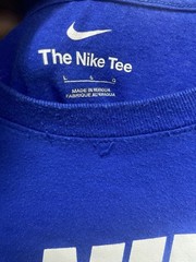 Nike The Nike Tee Men’s Blue/White Graphic Logo Crew Neck Short Sleeve T-Shirt L