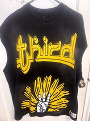 3rd Eye Studios Graphic Print Sleeveless Crew Neck T-Shirt Black Yellow L