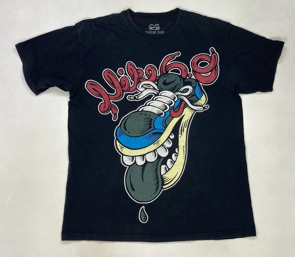 VINTAGE Nike 6.0 SB Sneaker Graphic T-shirt Men Large Black Y2K