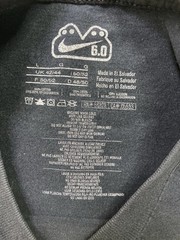VINTAGE Nike 6.0 SB Sneaker Graphic T-shirt Men Large Black Y2K