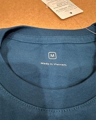 New Authentic Apple Unisex Short Sleeve T Shirt in Blue Store Employee Uniform
