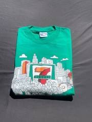 MENS VINTAGE GREEN NOVELTY 7-11 SHIFT TEE ST089