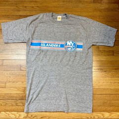 Vintage 1982 Gray New York Islanders NHL Hockey Graphic T-Shirt, Men’s Size L