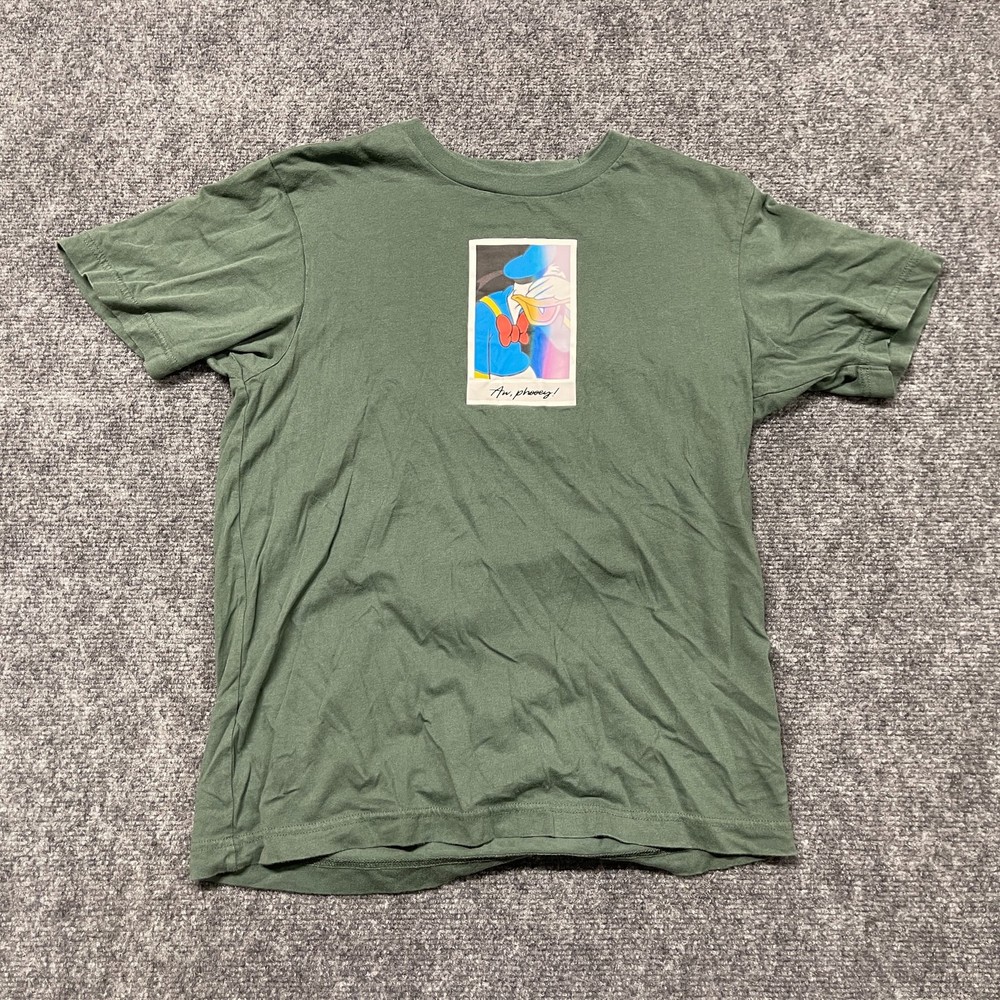 Uniqlo Disney T Shirt Mens XS Olive Green Donald Duck Casual Formal Cozy Outdoor