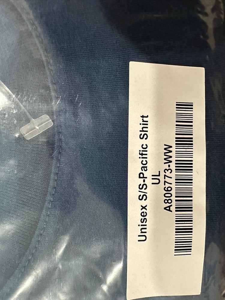 New Authentic Apple Unisex Short Sleeve T Shirt in Blue Store Employee Uniform