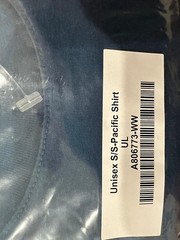 New Authentic Apple Unisex Short Sleeve T Shirt in Blue Store Employee Uniform