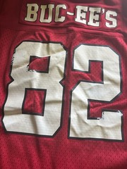 Buc-ee’s Store Official Red Mesh Football Jersey Texas #82 Men’s Sz M Medium