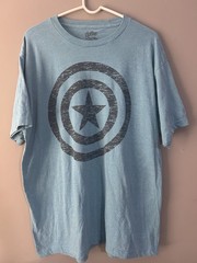 Marvel Avengers Men’s Captain America Shield Graphic Blue Crew Neck T-Shirt XL