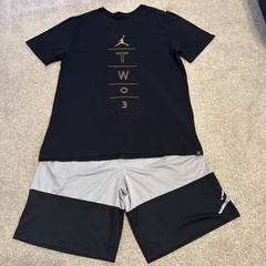 Nike Air Jordan Lot Of Shorts And T Shirt Mens Size XL Both Used NICE RETRO 12