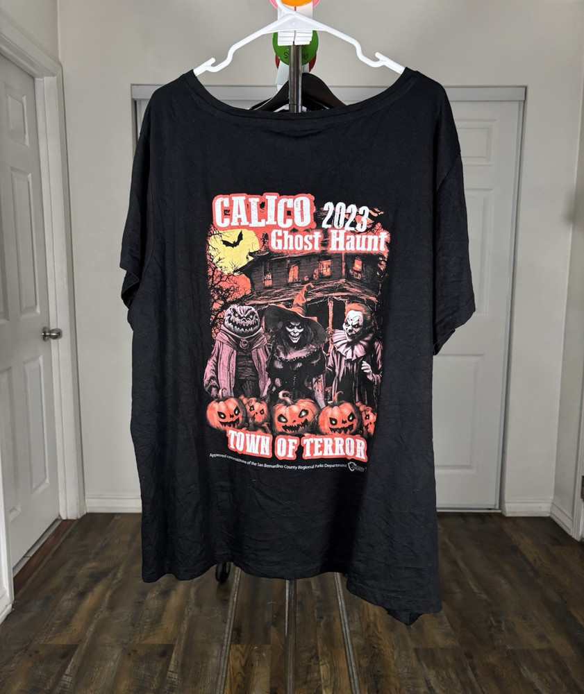 LAT Apparel Calico 2023 Ghost Haunt Town of Terror Men’s Black V-Neck Tee 4