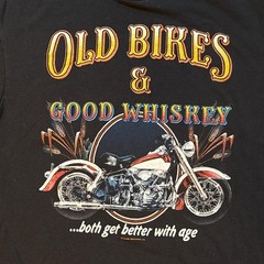 Gildan Black Motorcycle Graphic T Shirt Old Bikes & Good Whiskey Biker Tee XL