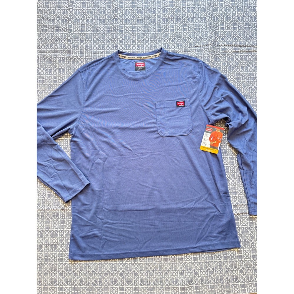 Wrangler Workwear Shirt Mens L Blue NWT Performance Long Sleeve Pen Pocket Tee