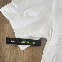 Nike Dri-FIT Men’s White T-Shirt L