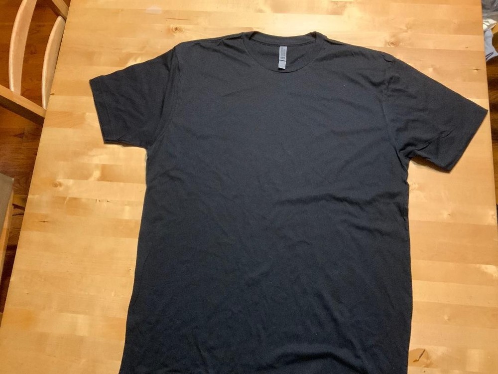 Next Level Apparelblack short sleeve t shirts x large