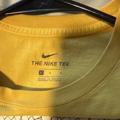 Nike Air The Nike Tee Men’s L Yellow Graphic Logo Crew Neck Short Sleeve T-Shirt
