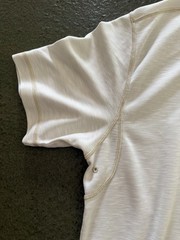 Tommy Bahama Men’s Off White/Beige Crew Neck Short Sleeve Logo Tee Cotton Knit L
