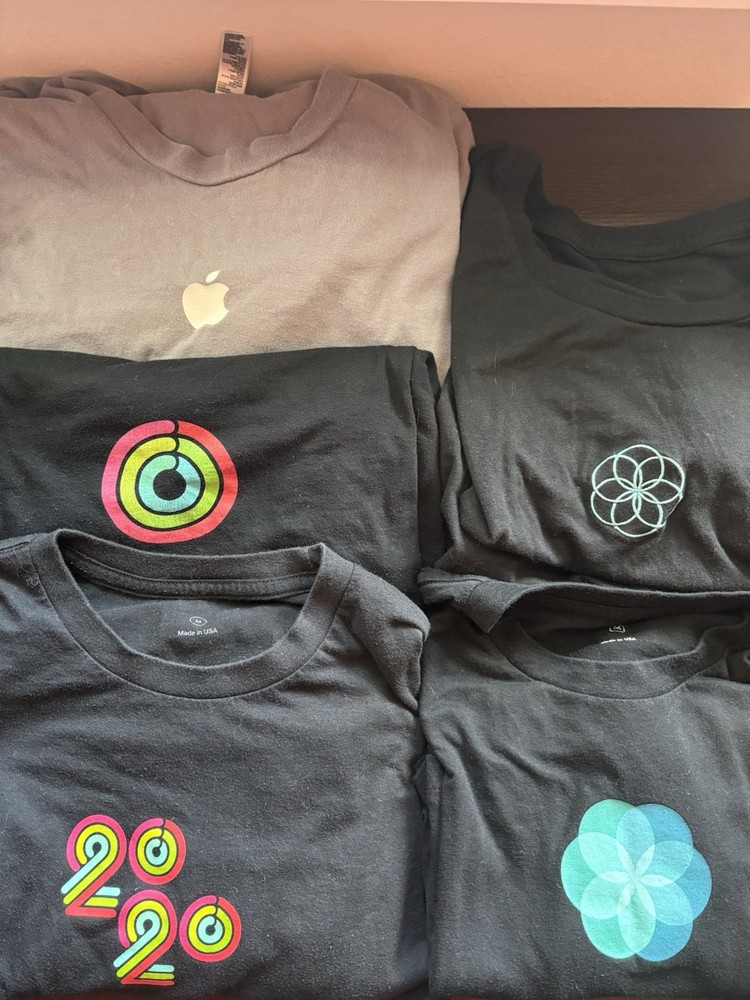 Apple Mindful Minute Challenge & Close The Rings Challenge T-shirt Lot XL & M
