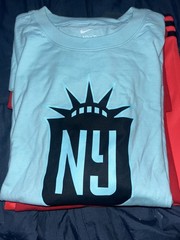 BNWOT Nike NY Men’s T Shirt Size Extra Large XL
