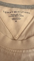 Tommy Hilfiger Arched Logo T-Shirt – Cream / Size M (Very Good)
