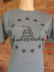 Gadsden Snake 1776 Dont Tread on me T-Shirt Super Soft Tee Poly Rich 65/35 Blend