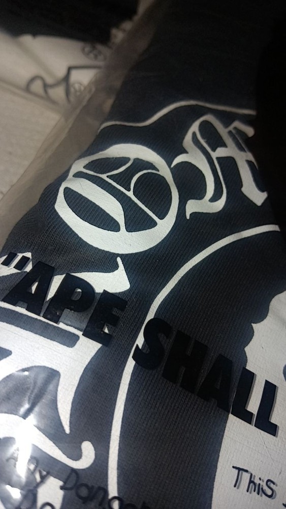 A Bathing Ape BAPE Men’s Graphic Logo T-Shirt Black Cotton Size M Regular