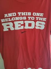 Nike Cincinnati Reds Red T-Shirt Size L And This One Belongs To The Reds MLB NL