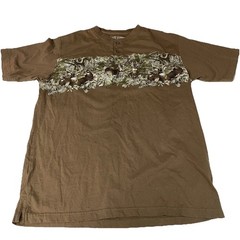 Vintage Bluff Creek Outfitters Men’s Graphic Tshirt Medium Casual Formal Deer
