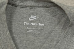Nike The Nike Tee Men’s Size M Medium Gray Short Sleeve Crew Neck Cotton Graphic