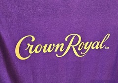 Crown Royal Purple Graphic T-Shirt Men’s Size Small Gold Logo Casual Tee
