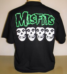 Misfits Skull Logo Glow Punk Rock Band T-Shirt Size S M L XL 2XL 3XL XXL XXXL