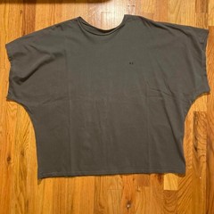 Unbranded Men’s Grey and Black T-shirt