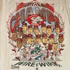 CINCINNATI REDS 1990 World Series Champs Licensed T-Shirt. LARGE Dead Stock VTG